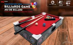 JEU DE BILLARD SUR TABLE ÉCLAIRÉ